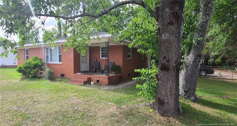 5100 Birch Rd, Fayetteville, NC 28304