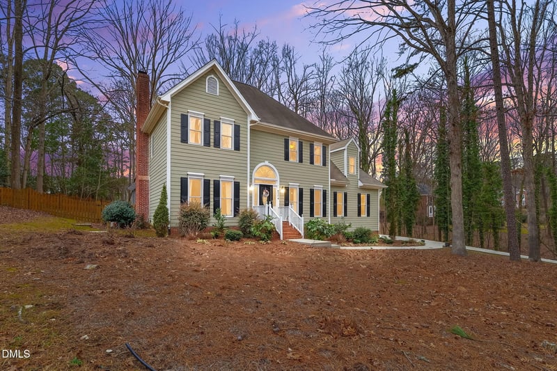 5100 Damask Ct, Fuquay Varina, NC 27526