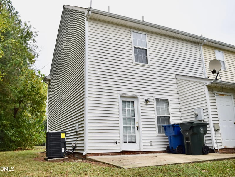 5100 Mass Rock Dr, Raleigh, NC 27610