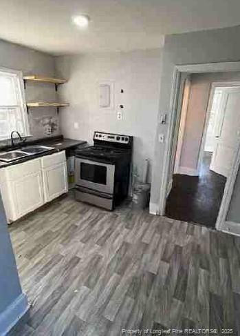 5101 Banyan Rd, Fayetteville, NC 28304