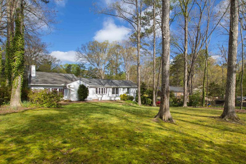 5101 Rembert Dr, Raleigh, NC 27612