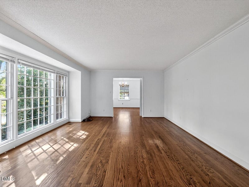 5101 Shamrock Dr, Raleigh, NC 27612