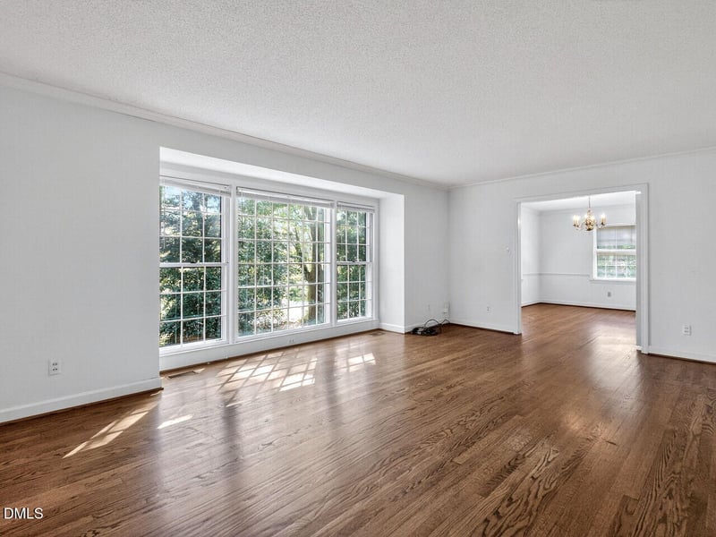 5101 Shamrock Dr, Raleigh, NC 27612