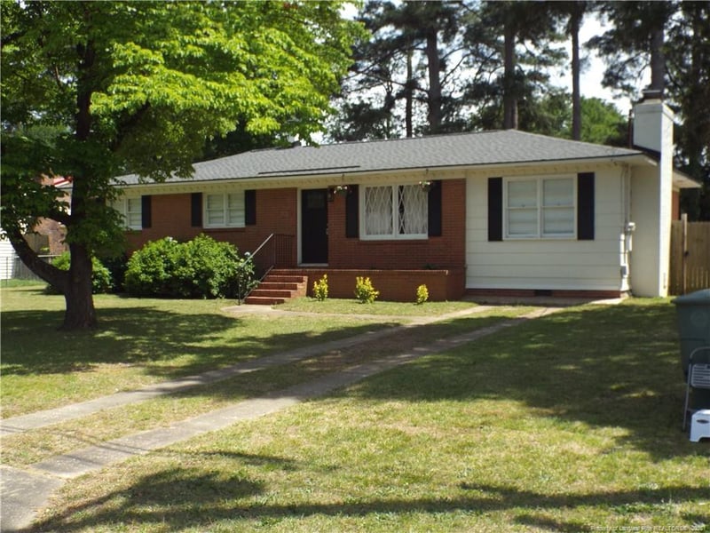 5101 Sumac Cir, Fayetteville, NC 28304