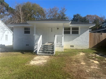 5102 Hodge St, Fayetteville, NC 28303