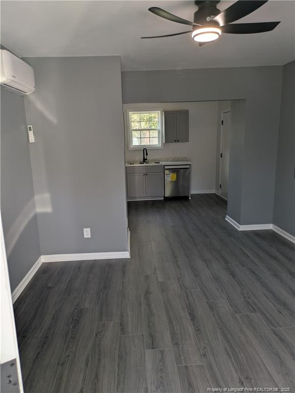 5102 Hodge St, Fayetteville, NC 28303