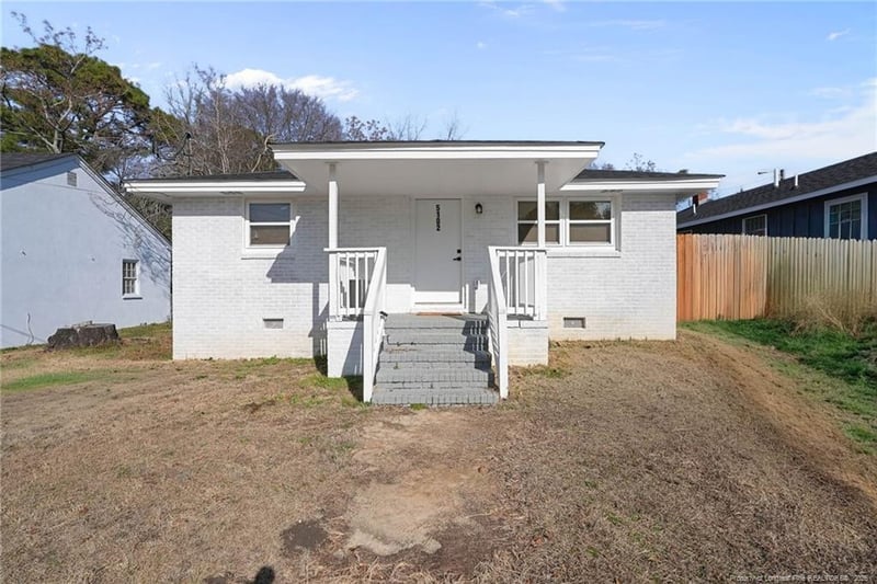 5102 Hodge St, Fayetteville, NC 28303