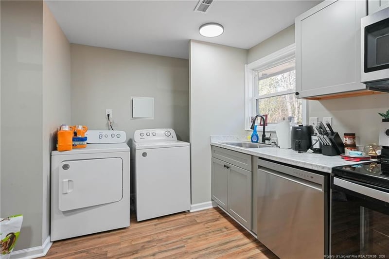 5102 Hodge St, Fayetteville, NC 28303