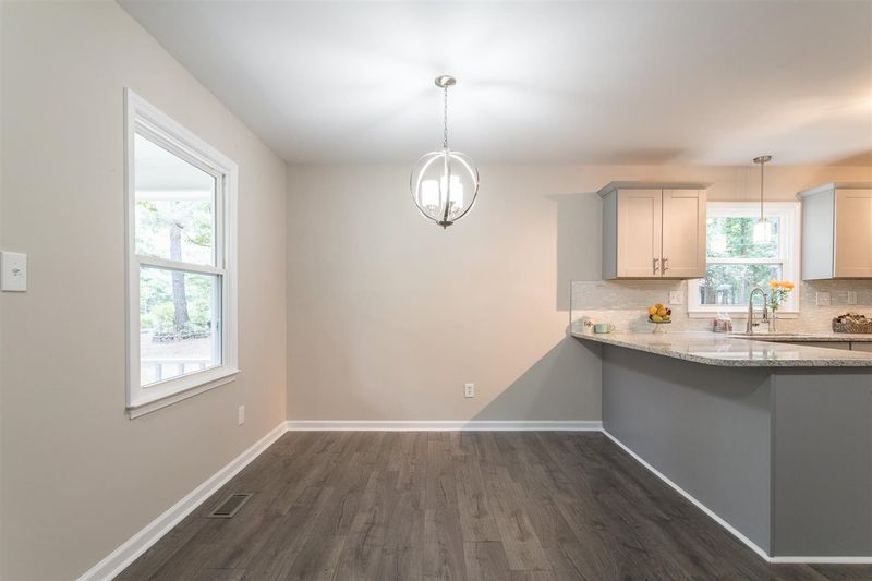 5102 Mccormick Rd, Durham, NC 27713