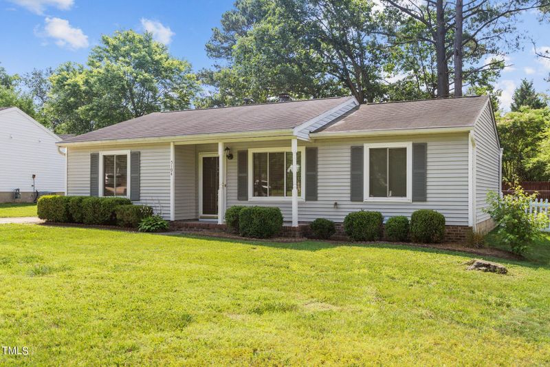 5104 Duckworth Ct, Raleigh, NC 27616