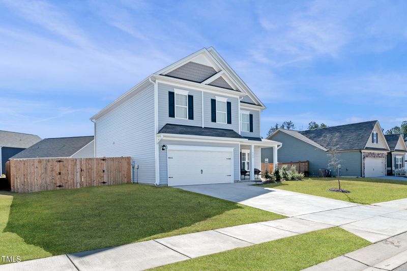 5104 Farm Barn Ln, Raleigh, NC 27603