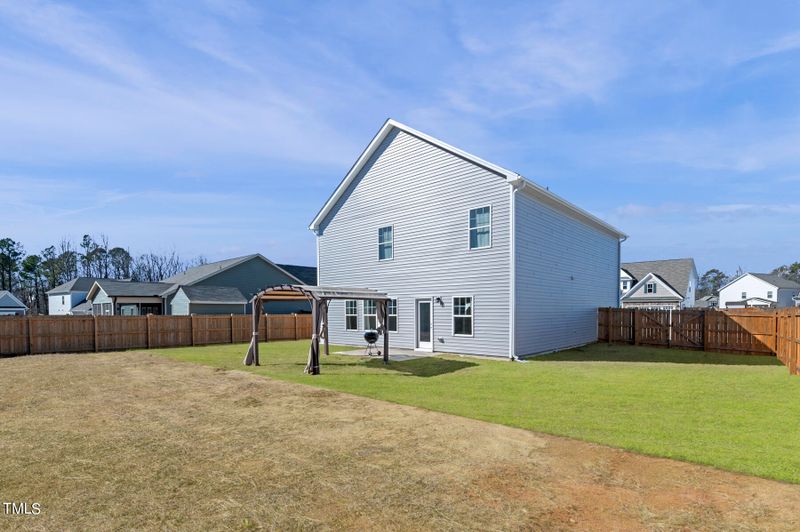 5104 Farm Barn Ln, Raleigh, NC 27603