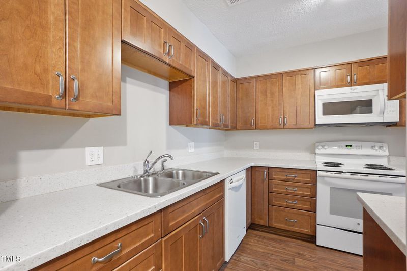 5104 Flint Ridge Pl, Raleigh, NC 27609