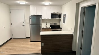 5104 Hollyridge Dr #305, Raleigh, NC 27612
