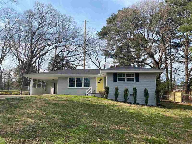 5104 Kaplan Dr, Raleigh, NC 27606