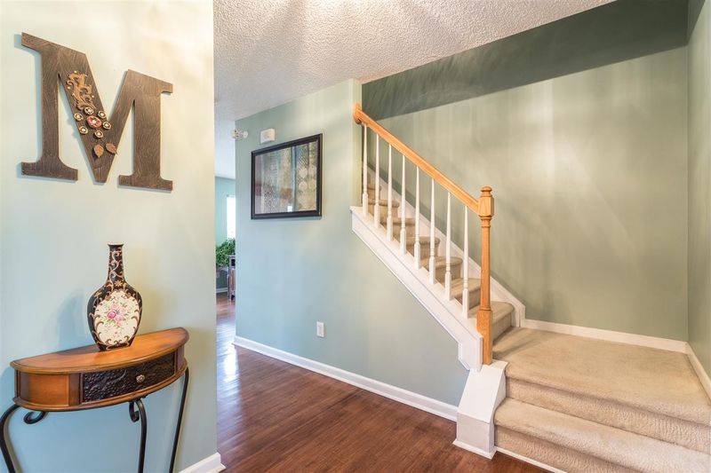5104 Marathon Ln, Raleigh, NC 27616