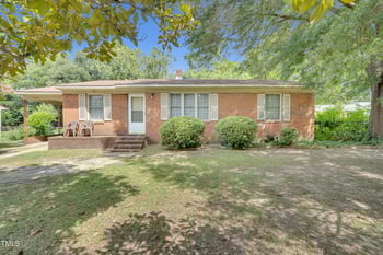 5104 Palmetto Ln, Fayetteville, NC 28304