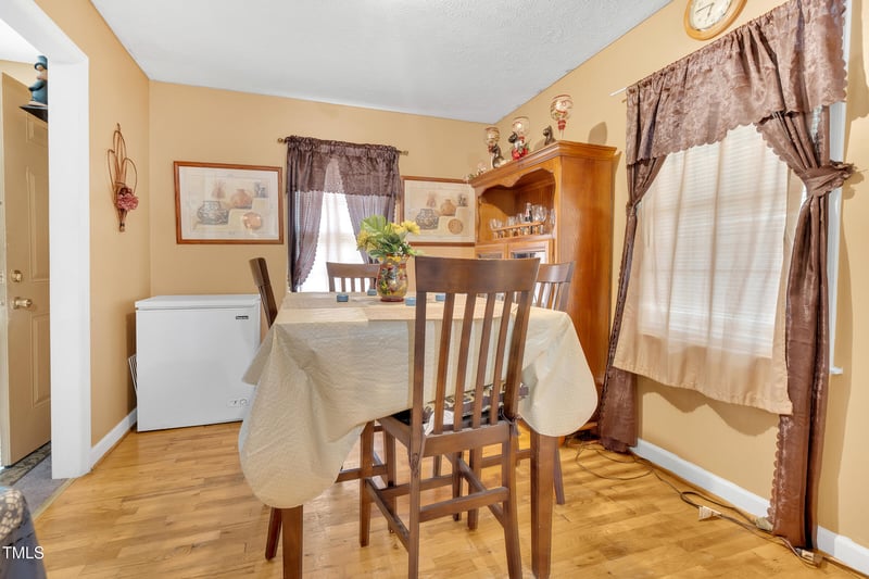 5104 Palmetto Ln, Fayetteville, NC 28304