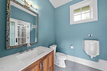 5105 Avalaire Oaks Dr, Raleigh, NC 27614