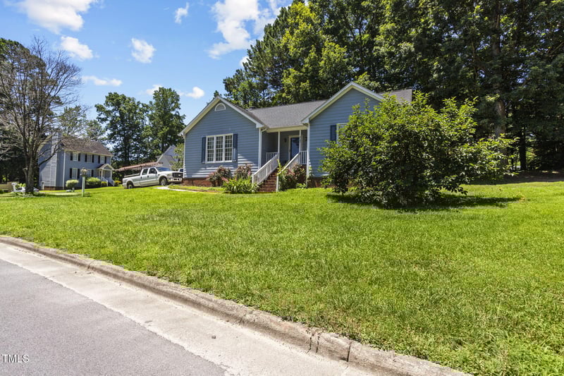 5105 Baywood Forest Dr, Knightdale, NC 27545