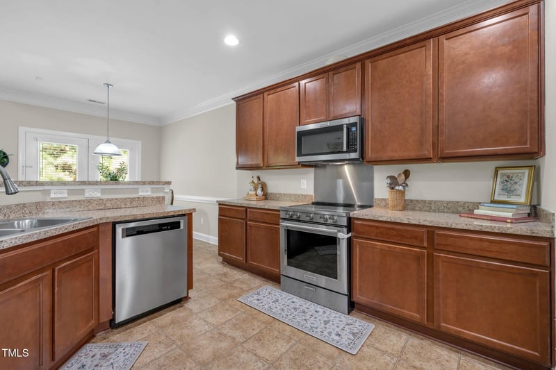 5105 Emerald Spring Dr, Knightdale, NC 27545