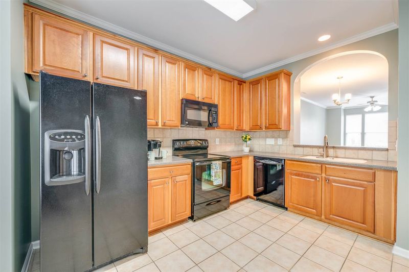 5105 Green Knight Ct, Raleigh, NC 27612