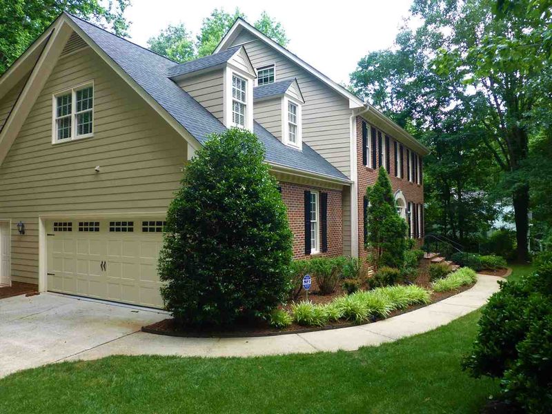 5105 Salem Ridge Rd, Holly Springs, NC 27540