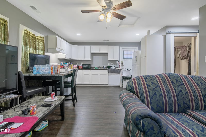 5106 Hodge St, Fayetteville, NC 28303