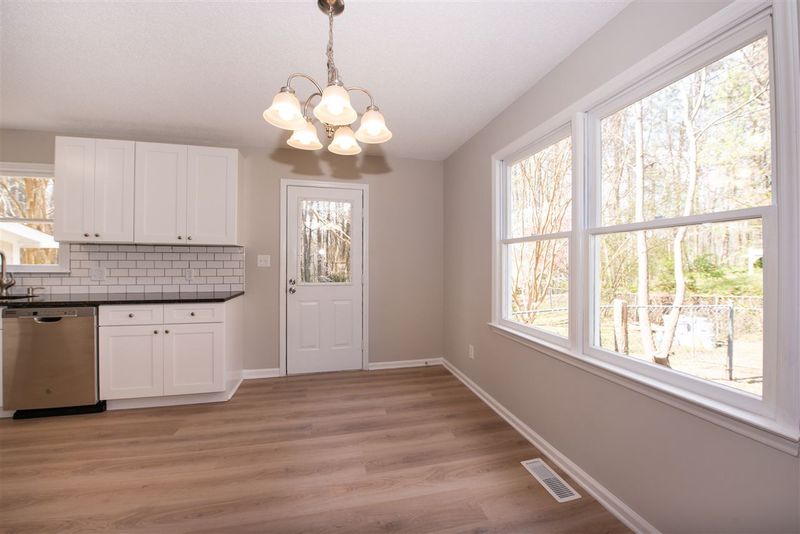 5107 Walton Hill Rd, Knightdale, NC 27545