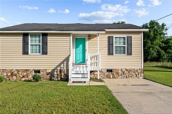 5108 Church St, Hope Mills, NC 28348