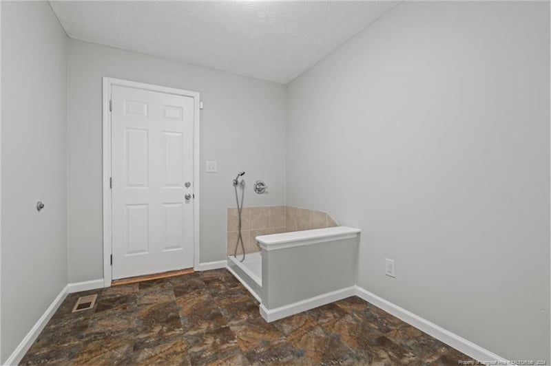 5108 Church St, Hope Mills, NC 28348