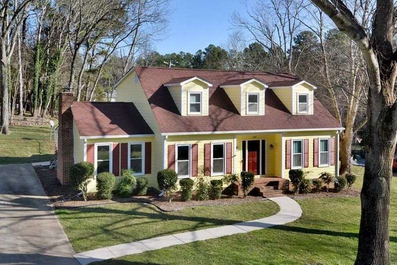 5108 Inverness Dr, Durham, NC 27712