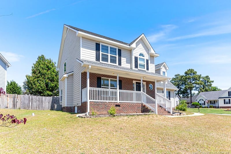 5108 Miranda Dr, Hope Mills, NC 28348