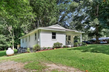 5108 Old Valley St, Raleigh, NC 27603