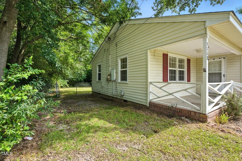 5108 Walnut Dr, Fayetteville, NC 28304