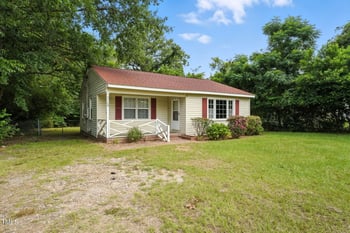 5108 Walnut Dr, Fayetteville, NC 28304