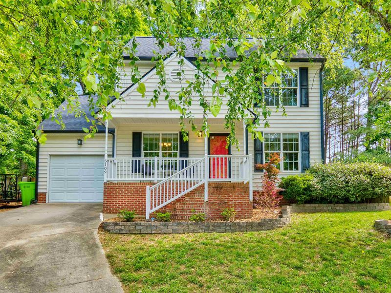 5109 Antler Ridge Ct, Raleigh, NC 27616