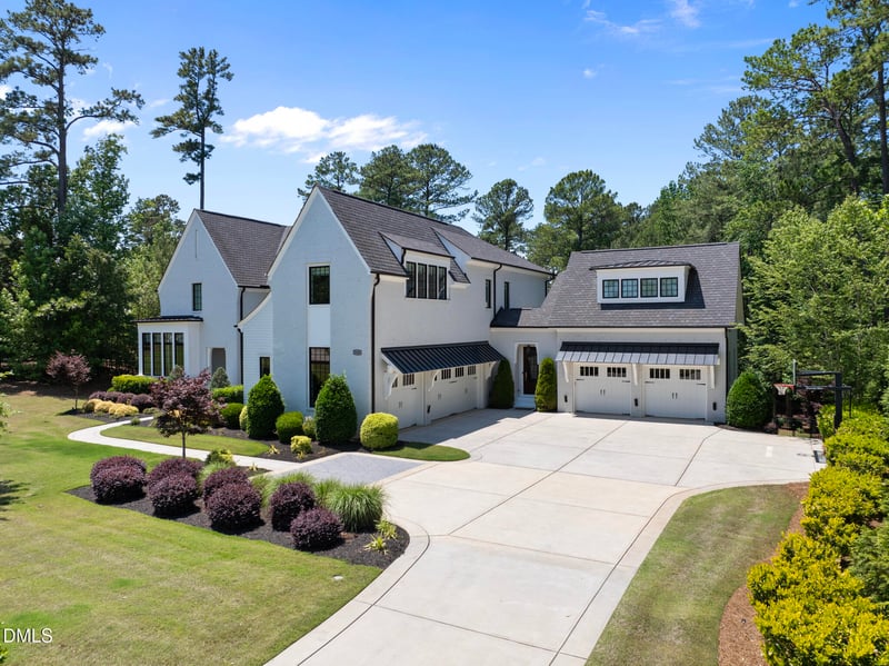 5109 Avalaire Oaks Dr, Raleigh, NC 27614
