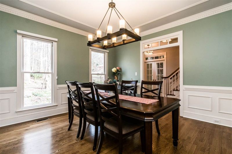 5109 Berkeley St, Raleigh, NC 27612