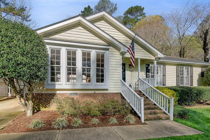 5109 Bridlington Ln, Raleigh, NC 27612