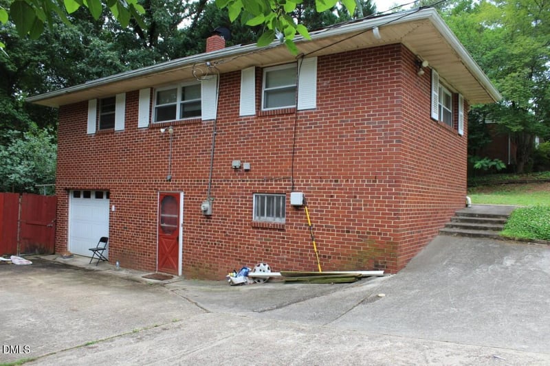5109 Kaplan Dr, Raleigh, NC 27606