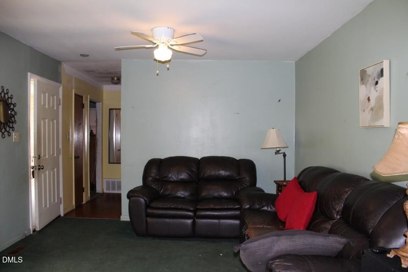5109 Kaplan Dr, Raleigh, NC 27606