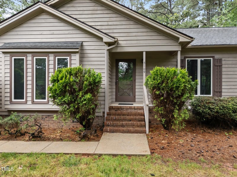 5109 Knaresborough Rd, Raleigh, NC 27612