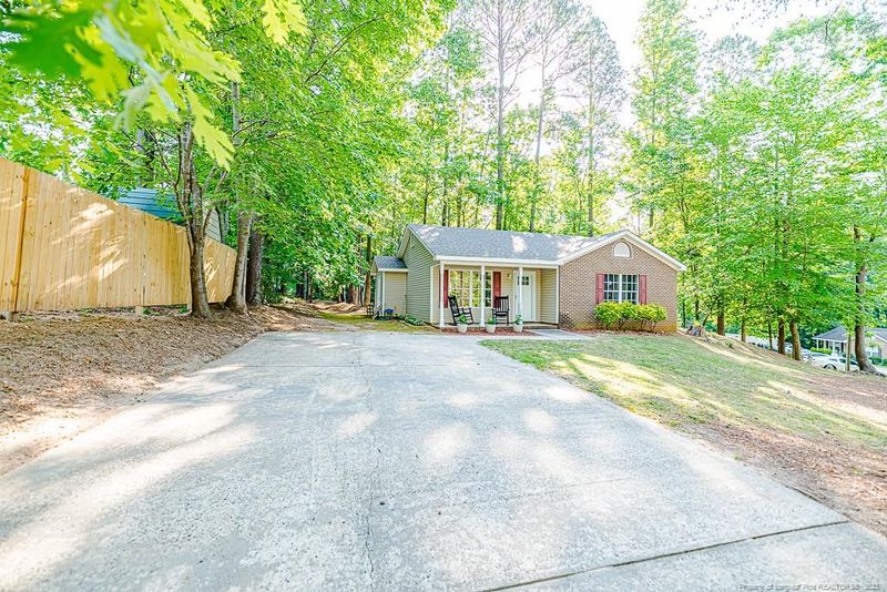 5109 S Pointe Point S, Sanford, NC 27332