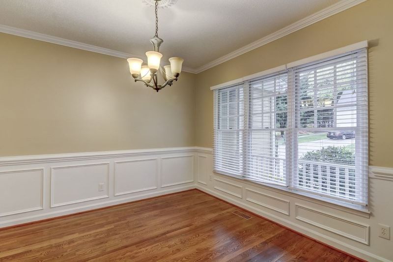 5109 Royal Troon Dr, Raleigh, NC 27604