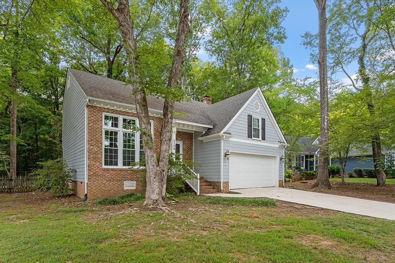 5109 Stardust Dr, Durham, NC 27712