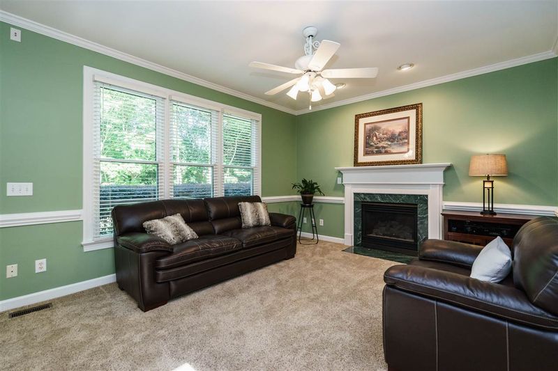 511 Autumngate Dr, Cary, NC 27518