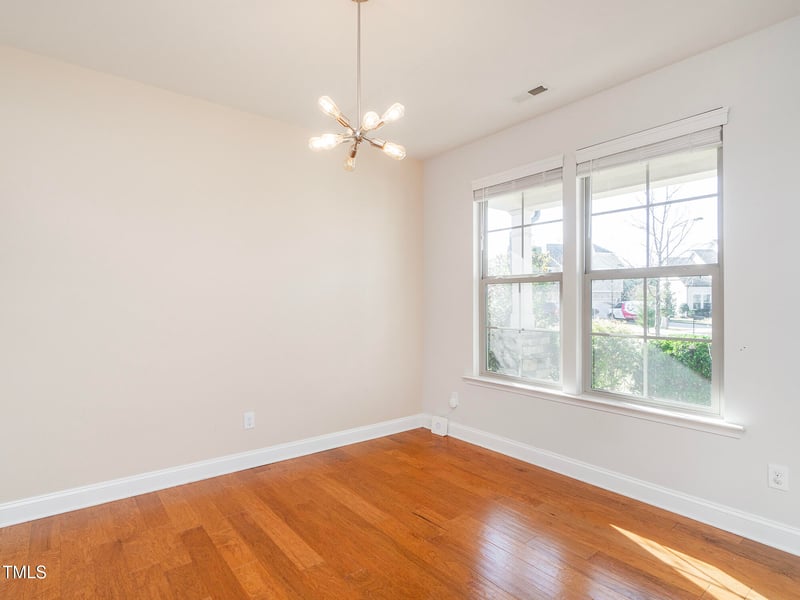 511 Bunker Ct, Mebane, NC 27302