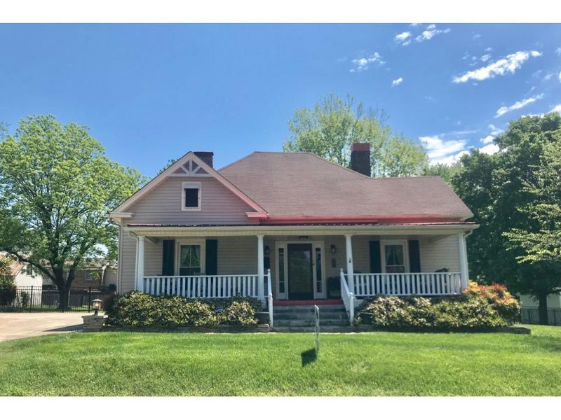 511 Central Ave, Burlington, NC 27215