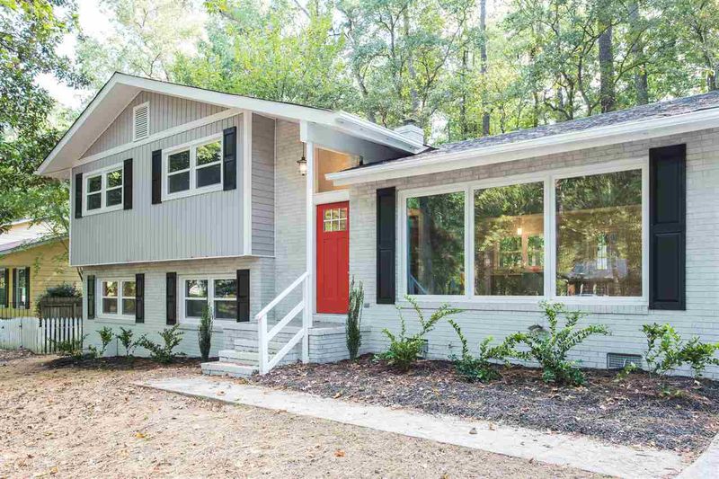 511 Colony Woods Dr, Chapel Hill, NC 27517